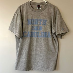 Vintage Nike Tshirt - North Carolina Tar Heels - 82 Championship Team Jordan - L